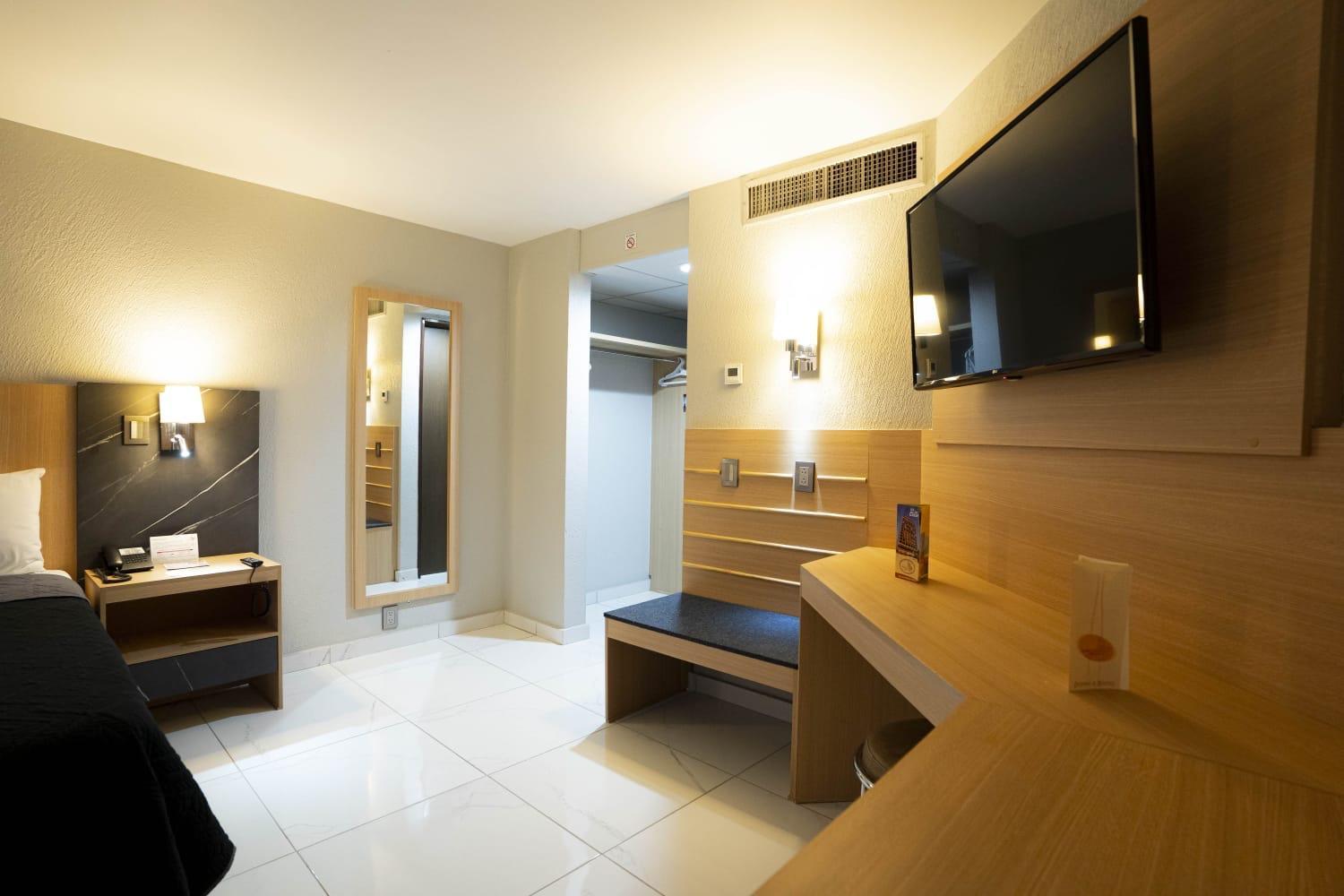 Hotel Real Plaza San Luis Potosi Room photo